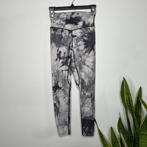Balance Athletica High Rise Tie Dye Leggings Small - Picture 1 of 4